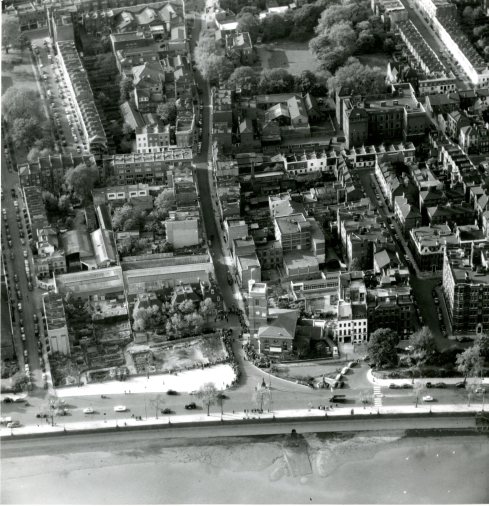 aerial-photo-1958-old-church